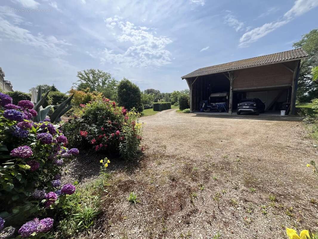 10 mn vannes  - longere renovee 300 m² - photo 25