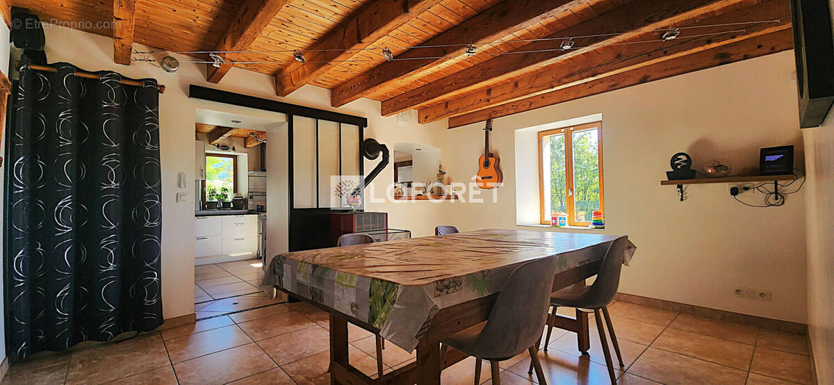 Maison à MARIGNY-SAINT-MARCEL