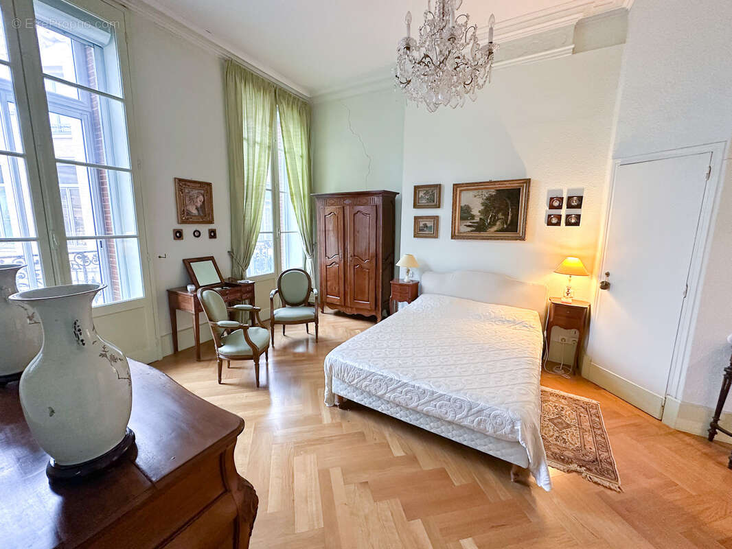 TOULOUSE centre, appartement 187 m2 - photo 2