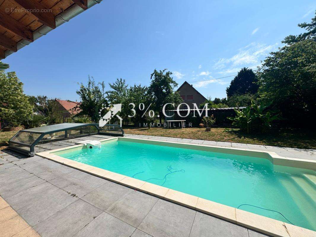 3%COM Propriété composée de 2 Maisons - piscine et jardin - photo 20