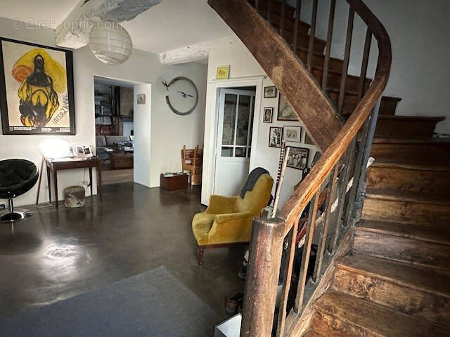 ENTRER TER. - Maison à VIC-FEZENSAC