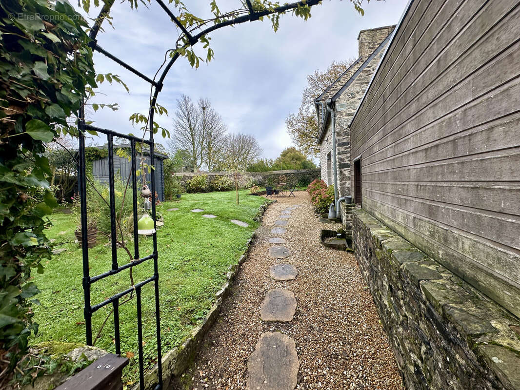Maison à MINIHY-TREGUIER