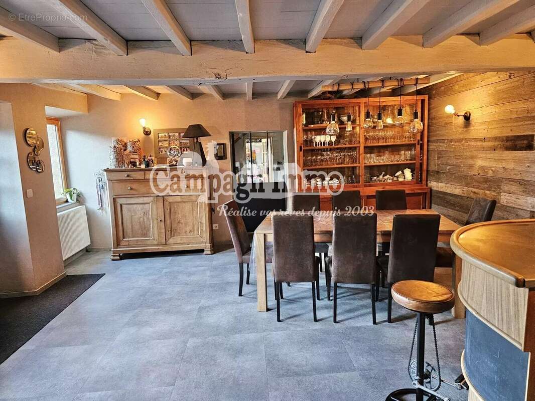 Maison à LONGESSAIGNE