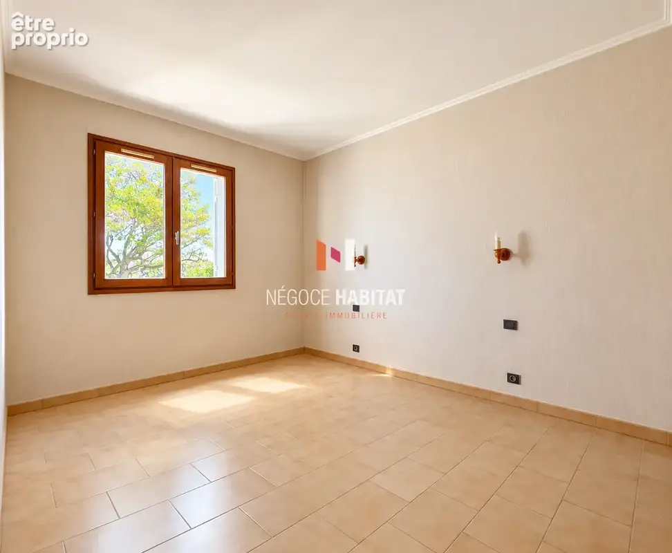 Villa T4 - Plain-Pied - 1000 m2 de terrain - photo 6