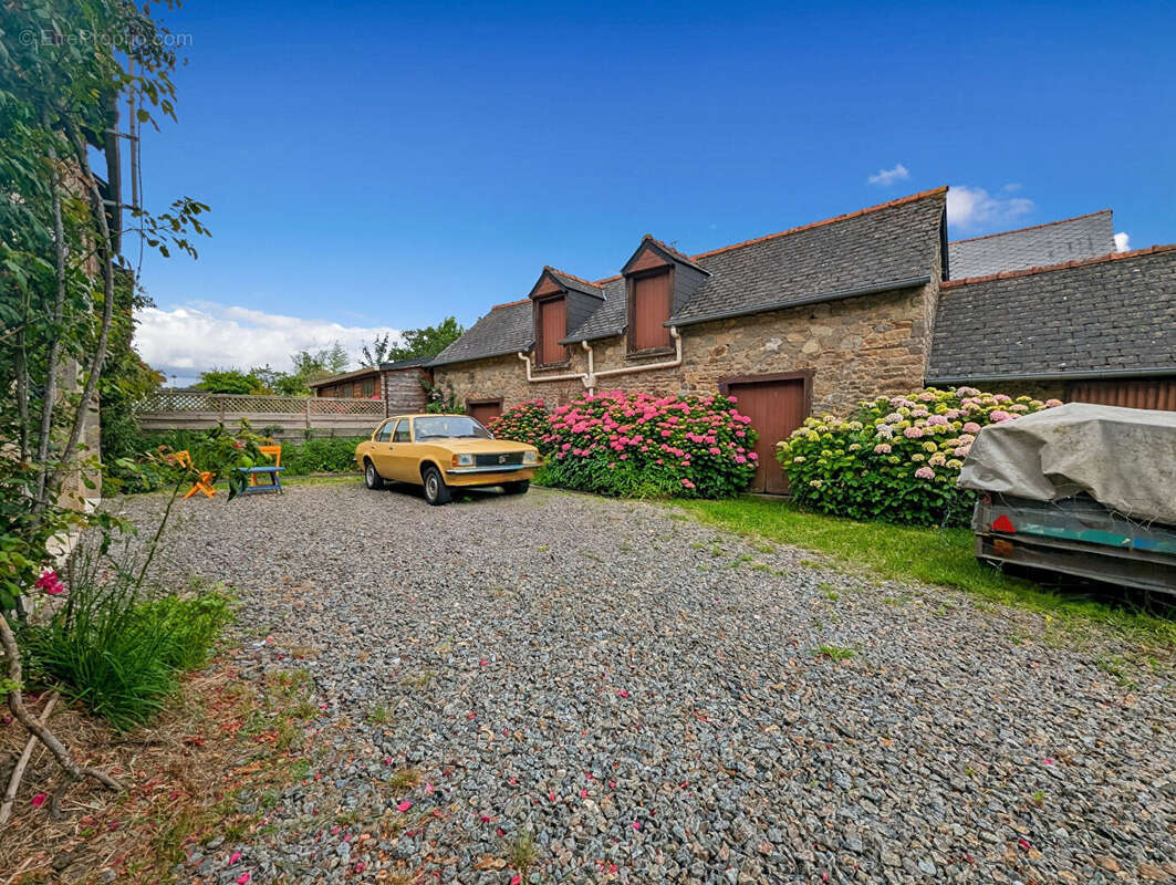 Maison à FEINS