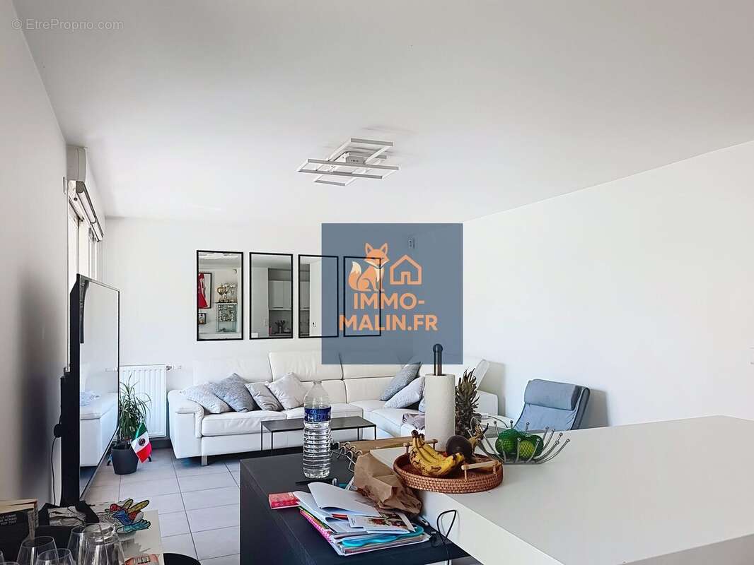 Salon  - Appartement à NEUILLY-SUR-MARNE