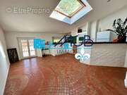 Appartement à SALERNES