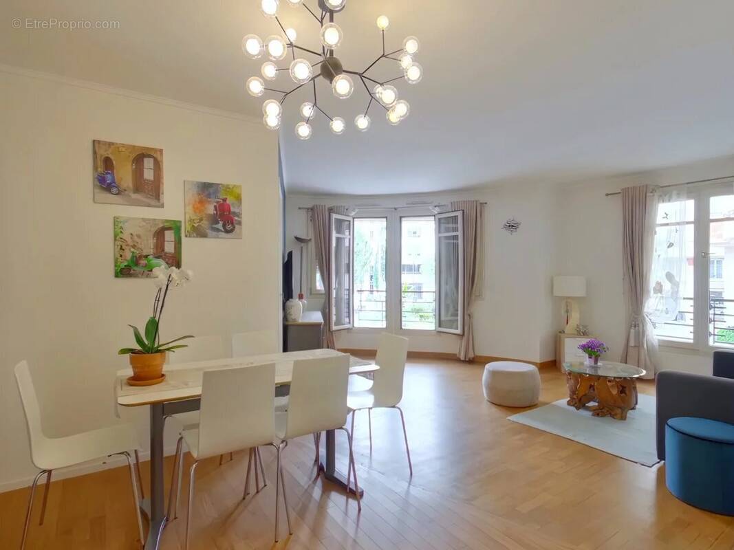 Appartement à LEVALLOIS-PERRET