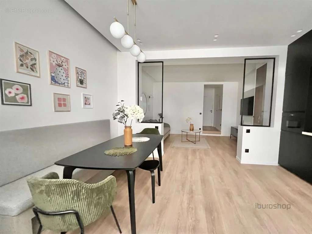 Commerce à PARIS-17E