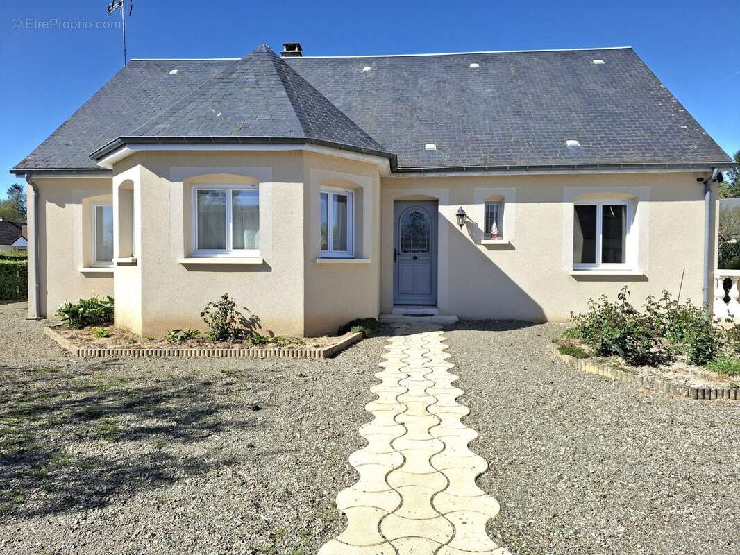 Maison à LAVENAY
