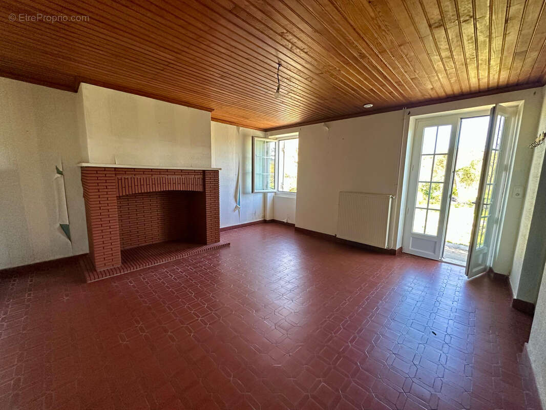 Maison à BELIN-BELIET