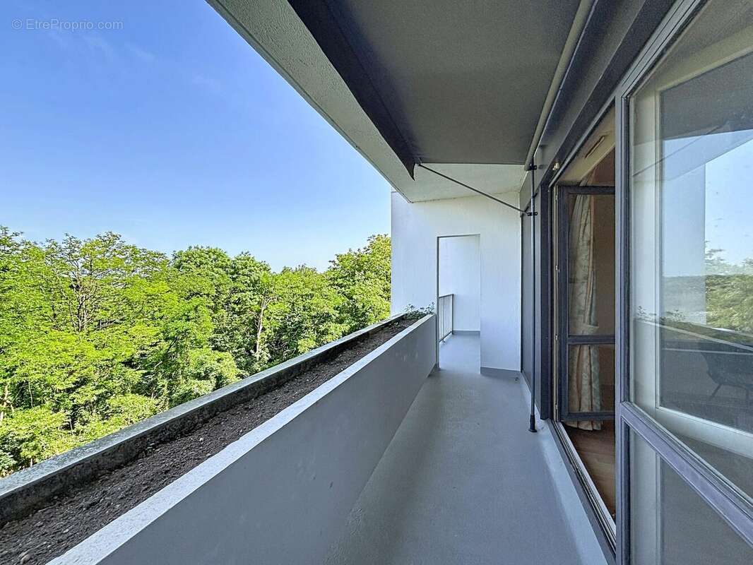 Appartement à LA CHAUSSEE-SAINT-VICTOR