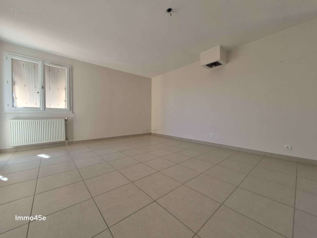 A Vendre T3 rénové + garage Tournon SUD - photo 8