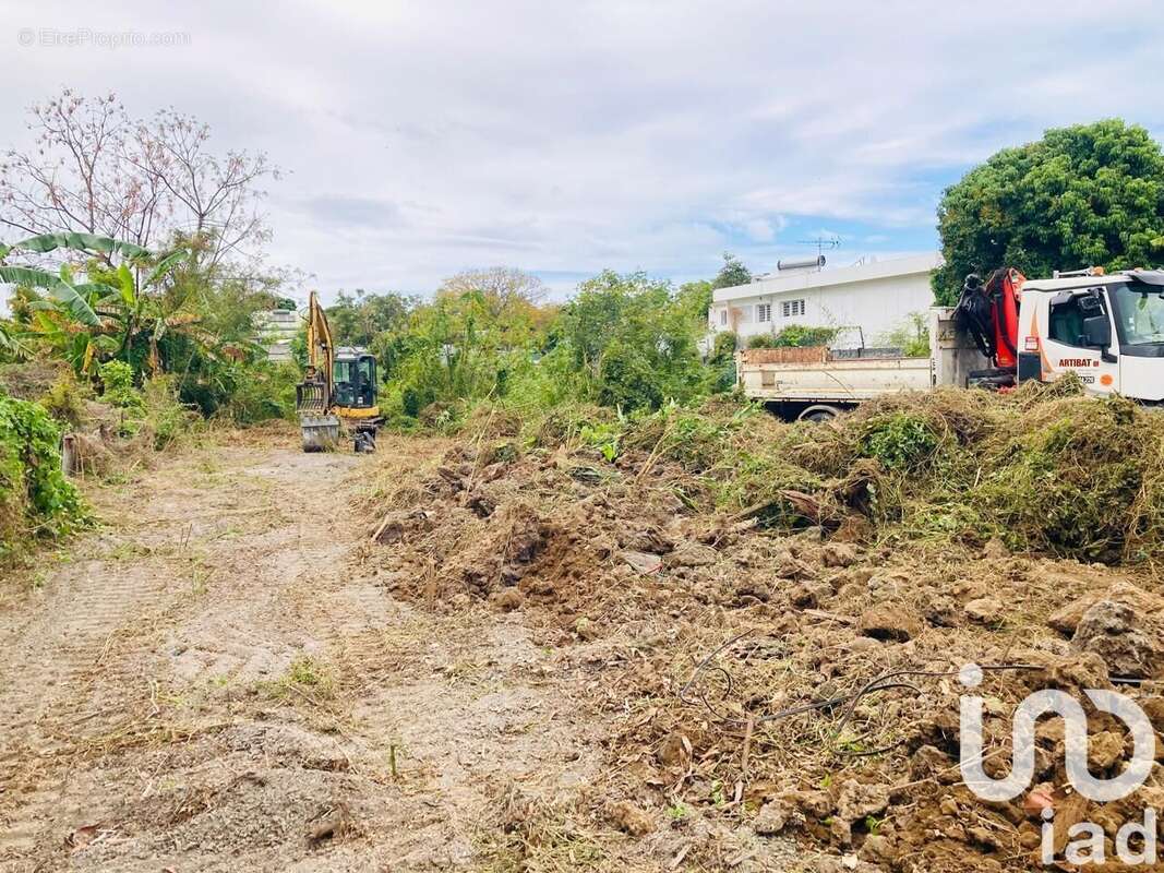 Photo 2 - Terrain à LE TAMPON