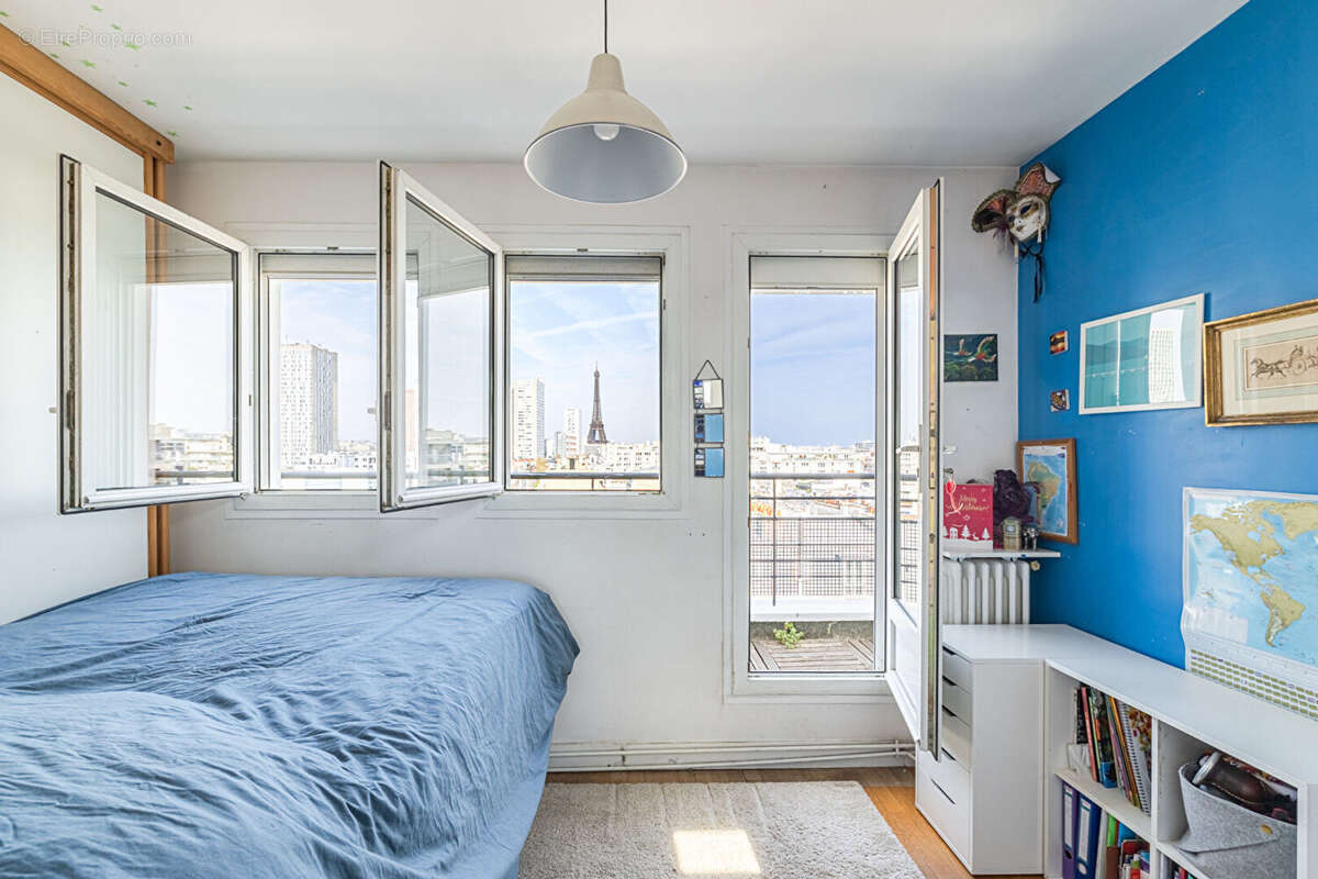 Appartement à PARIS-15E