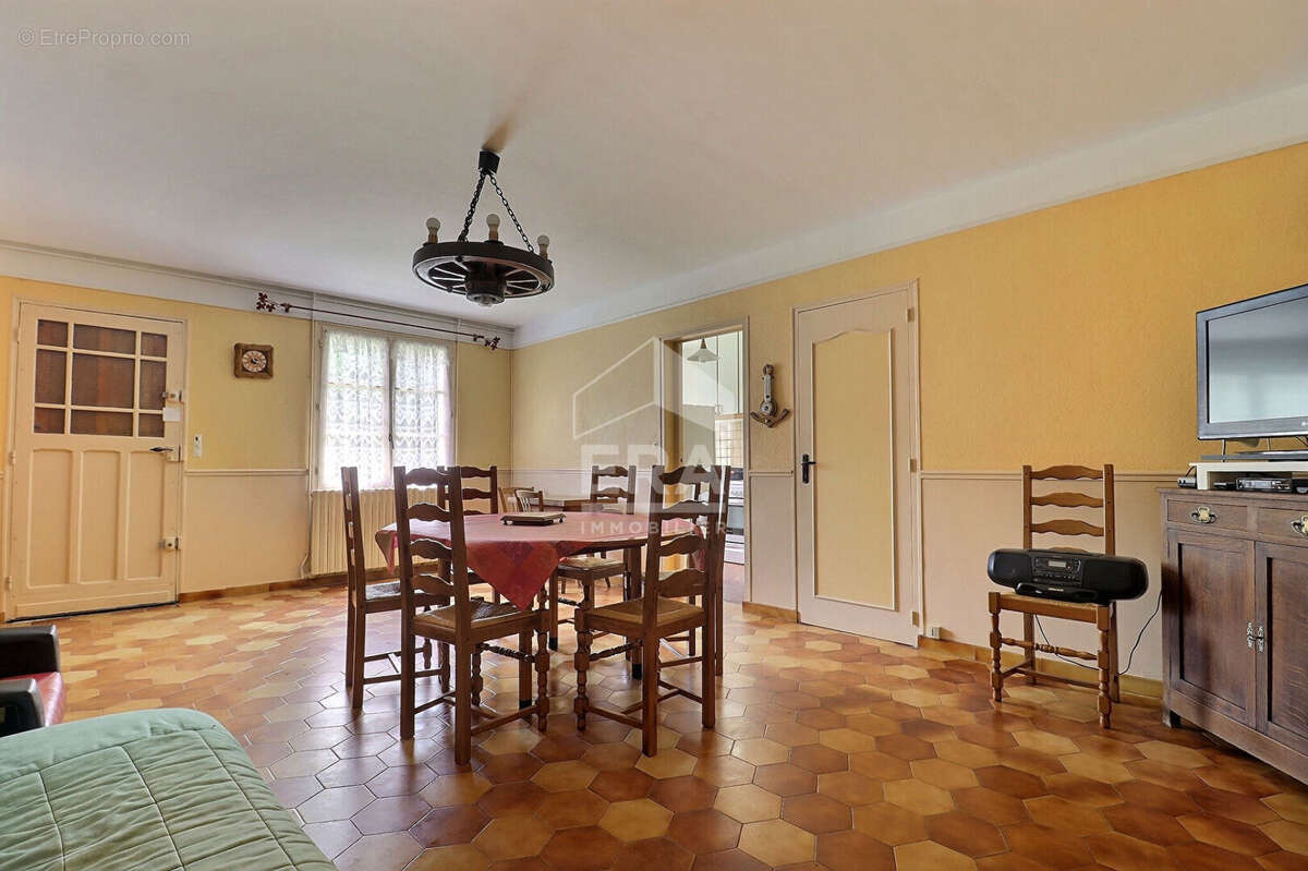 Maison à CHALO-SAINT-MARS