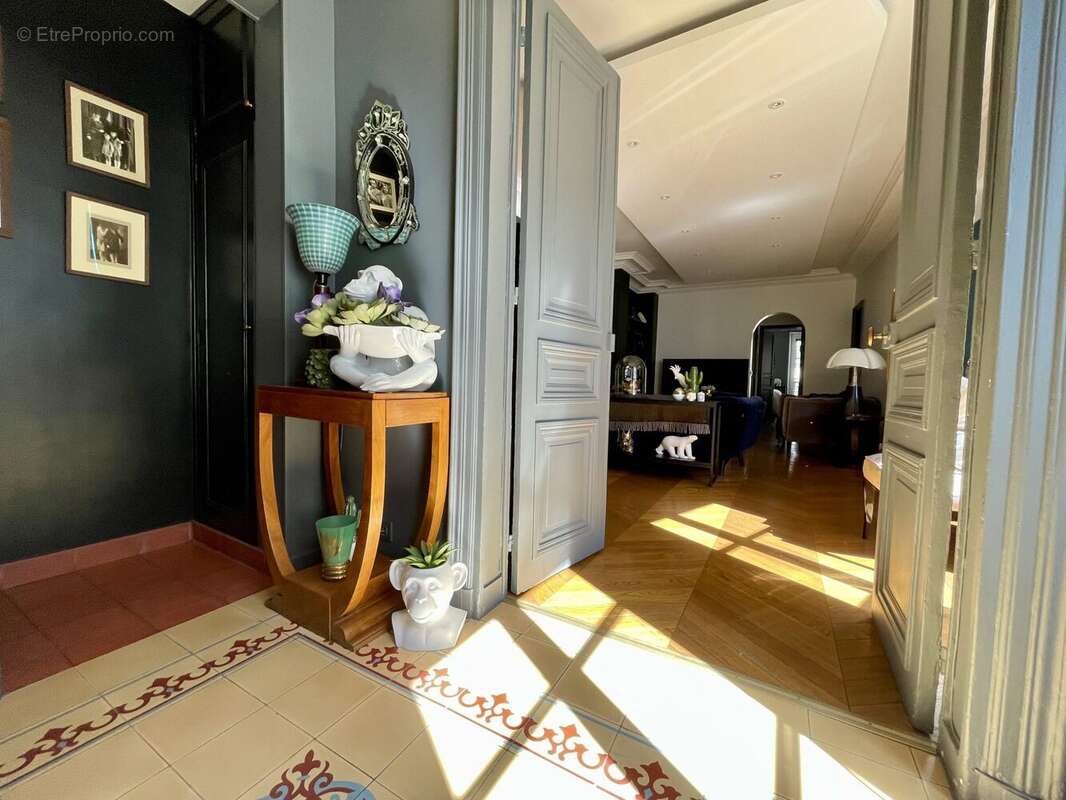 Appartement à PARIS-10E