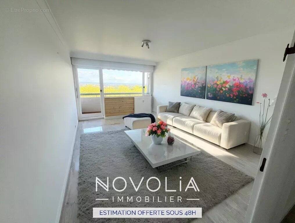 Appartement à RILLIEUX-LA-PAPE