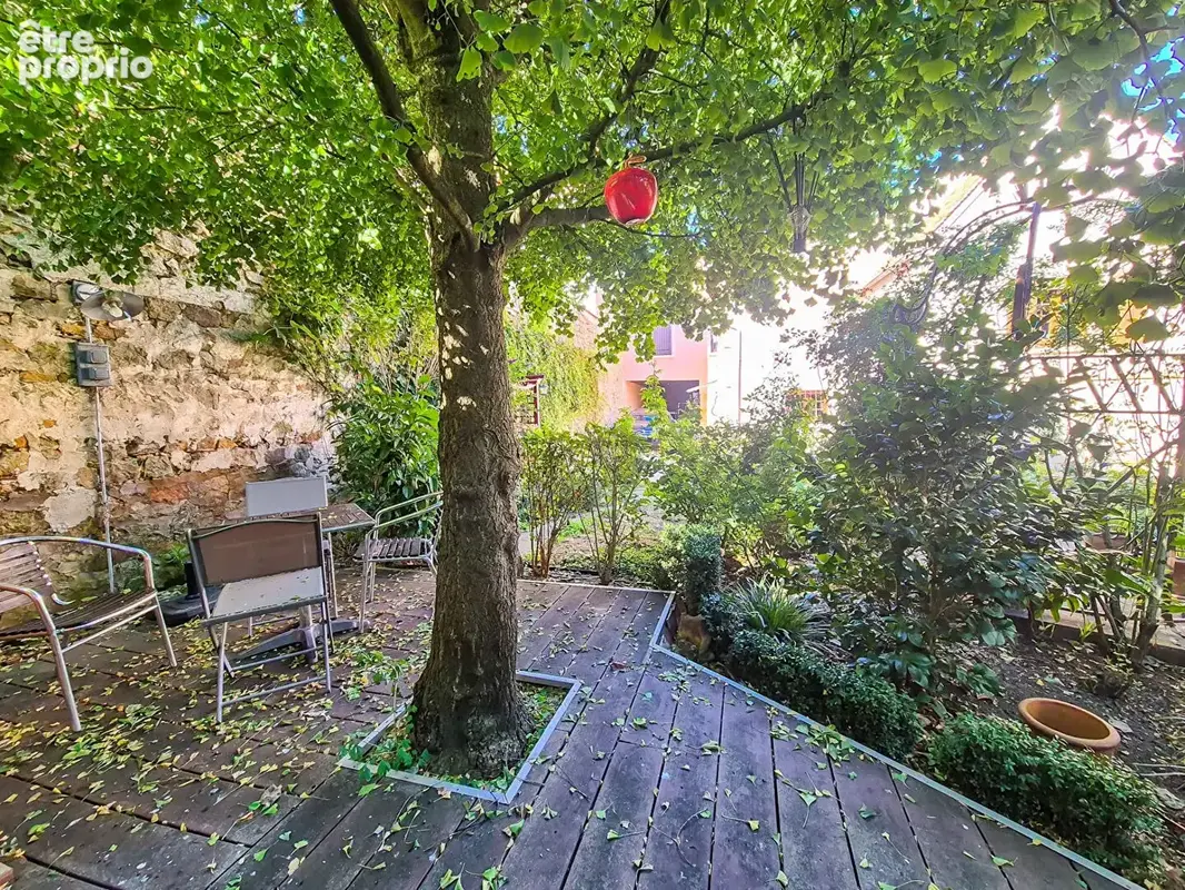 Centre-ville de Nangis_Maison de caractère 200m² - 5 chambres, jardin et dépendance - photo 3