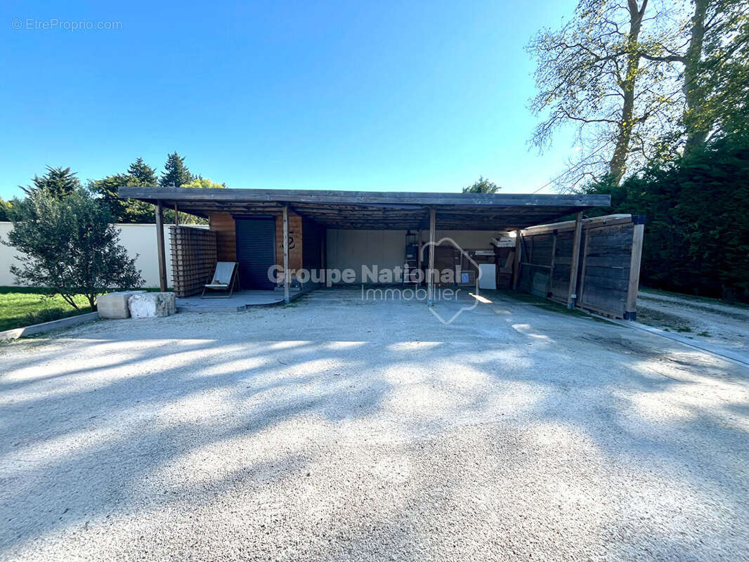 Maison à CHATEAURENARD