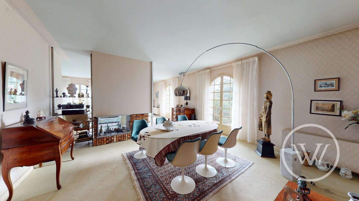 Maison à SAINT-BARTHELEMY-DE-VALS