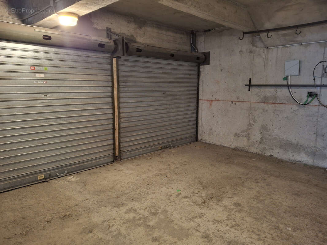 Parking à SAINT-LARY-SOULAN