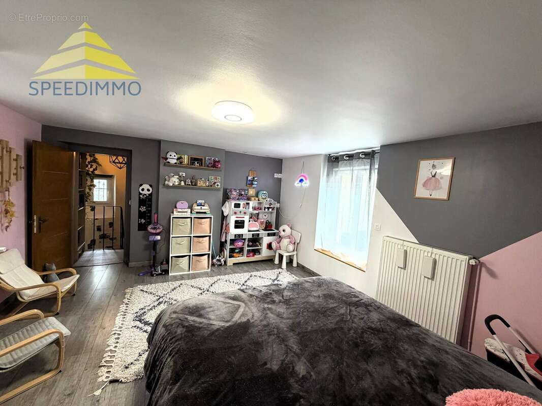 Maison à VILLECRESNES