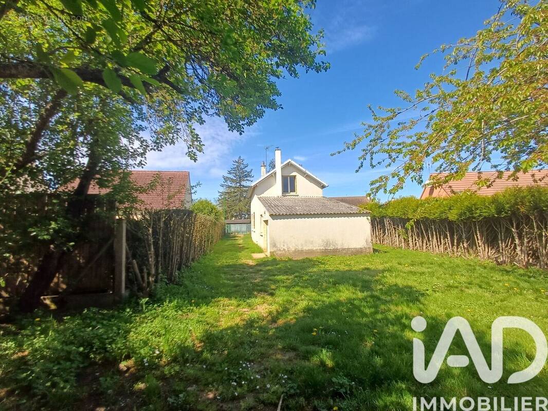 Photo 1 - Maison à VILLEBLEVIN