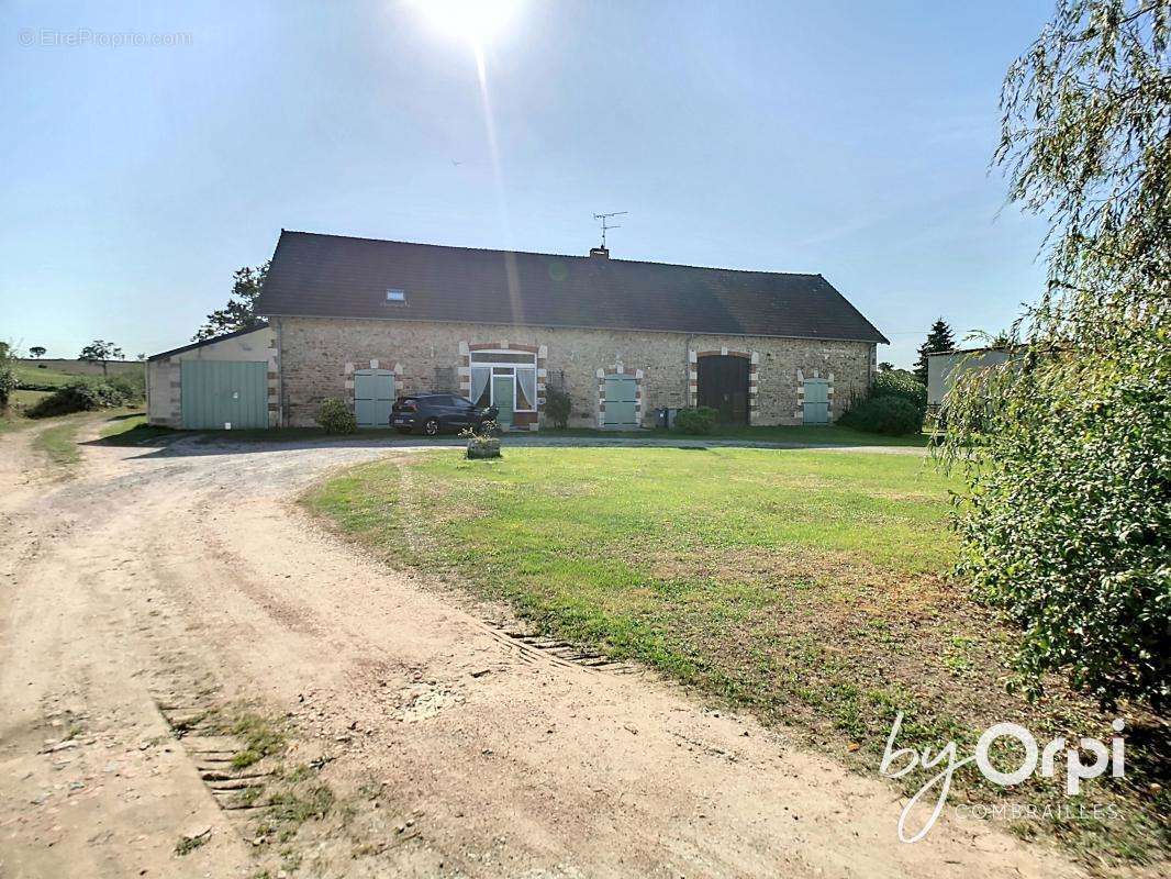 Maison à NERIS-LES-BAINS