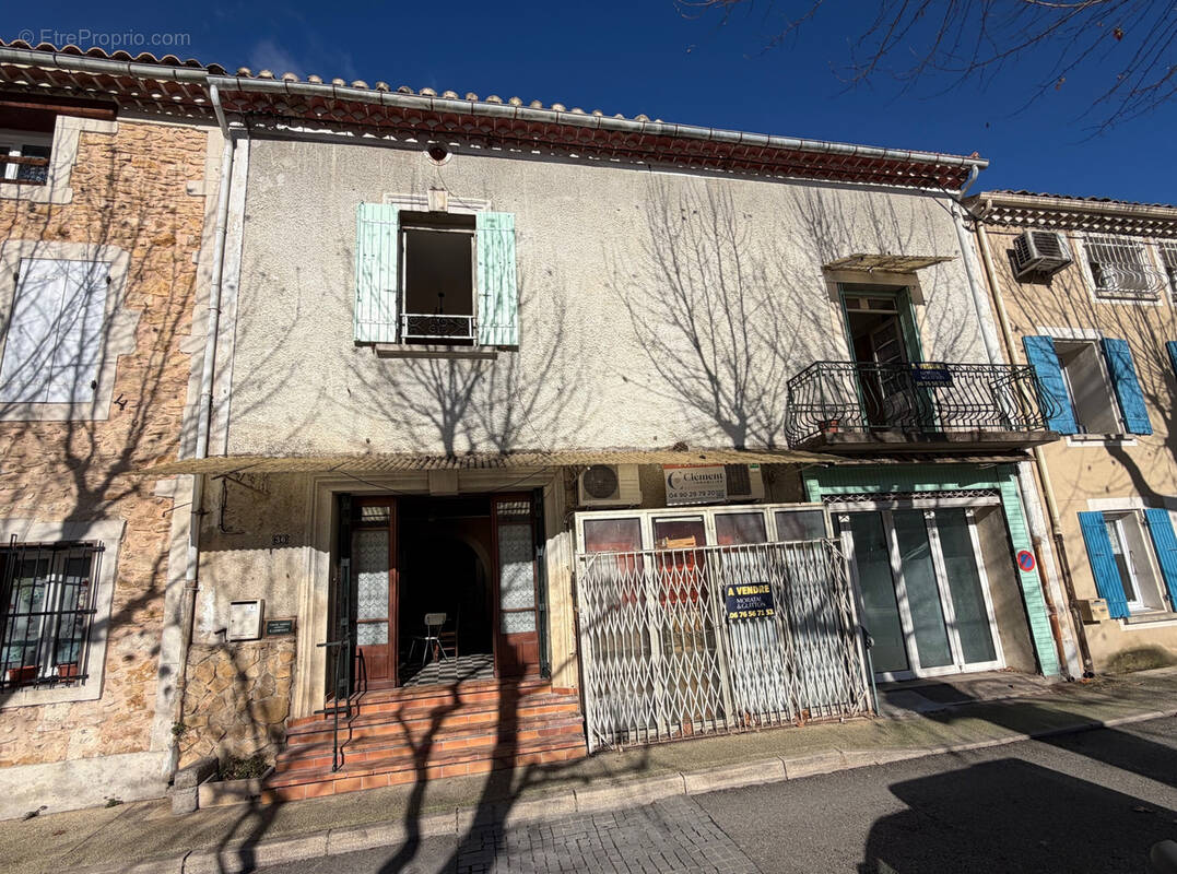 Maison à PIOLENC