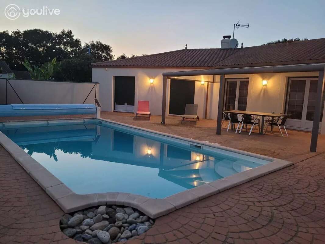 Charmant pavillon plain-pied avec piscine - photo 2