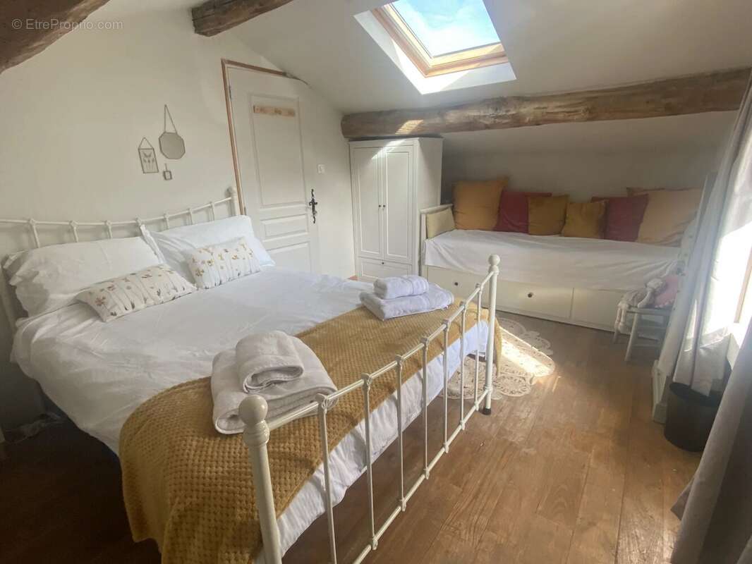 Maison à VILLETOUREIX