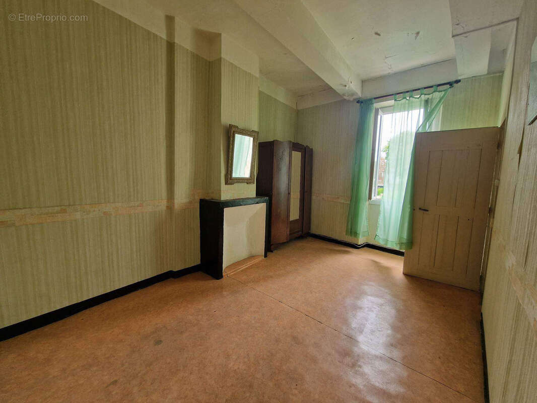 Maison à SALLES-D&#039;AUDE