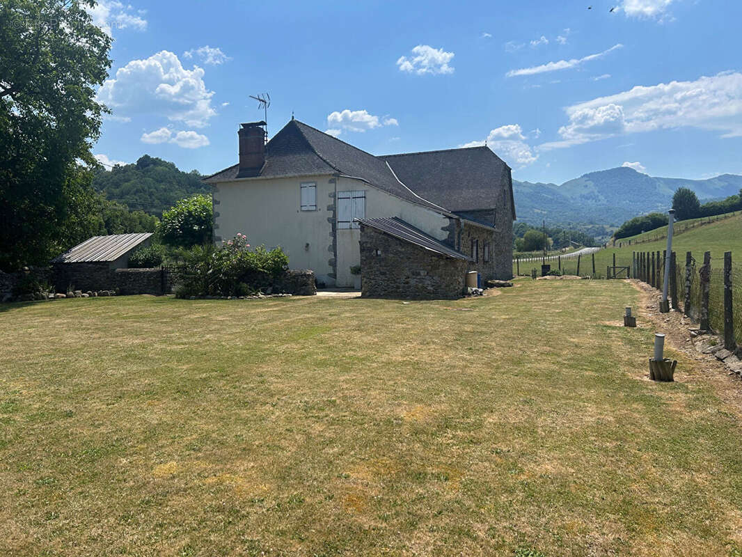 Maison à ALCAY-ALCABEHETY-SUNHARETTE