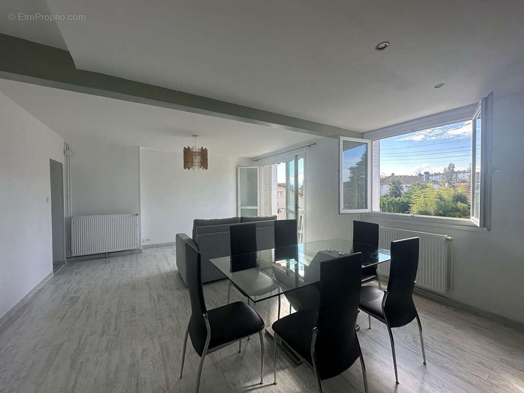 Appartement à TARBES