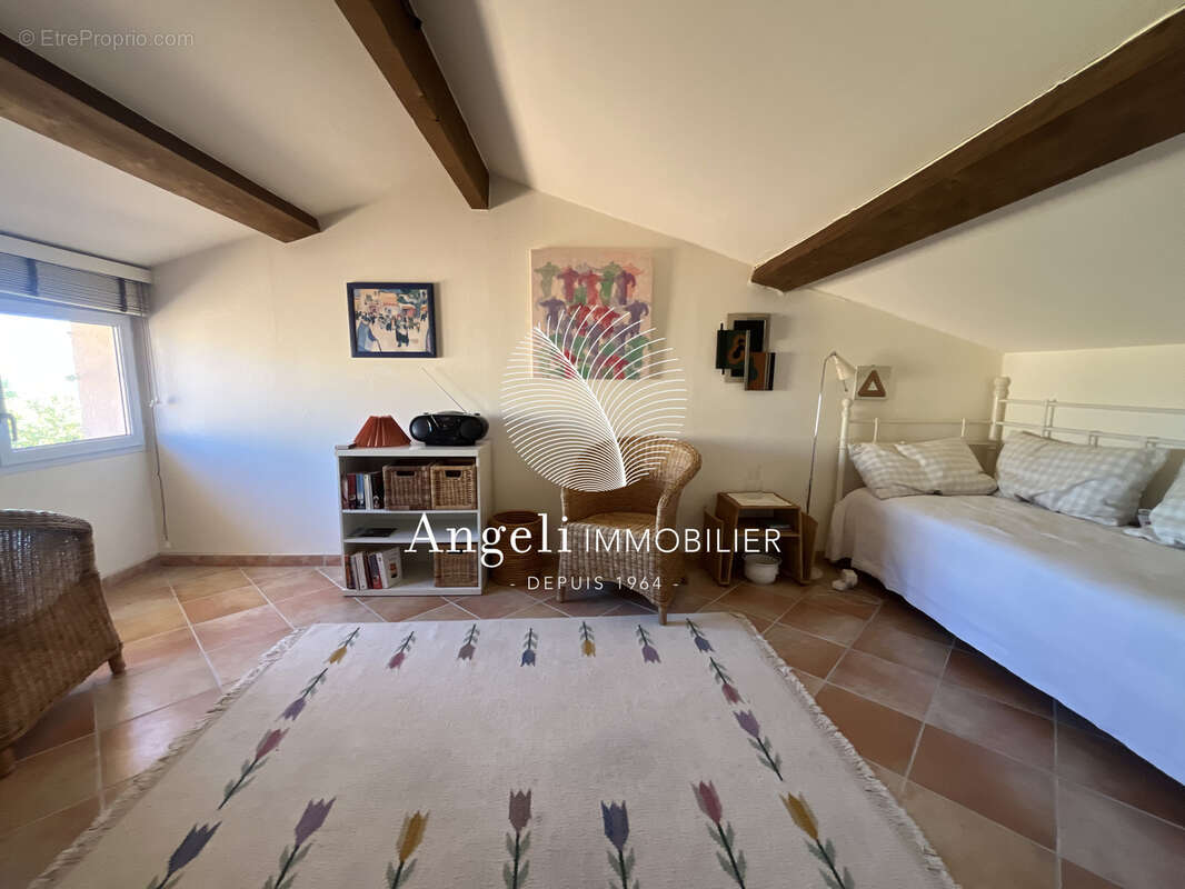 Maison à FREJUS