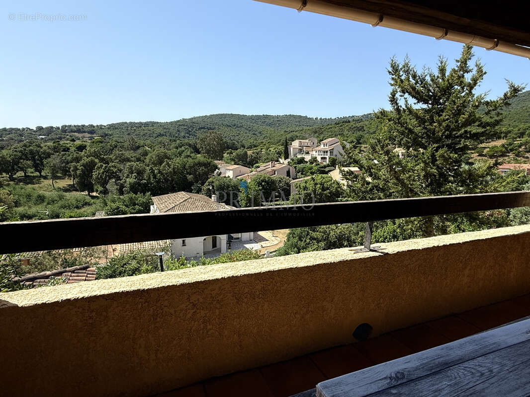 Maison à LES ISSAMBRES