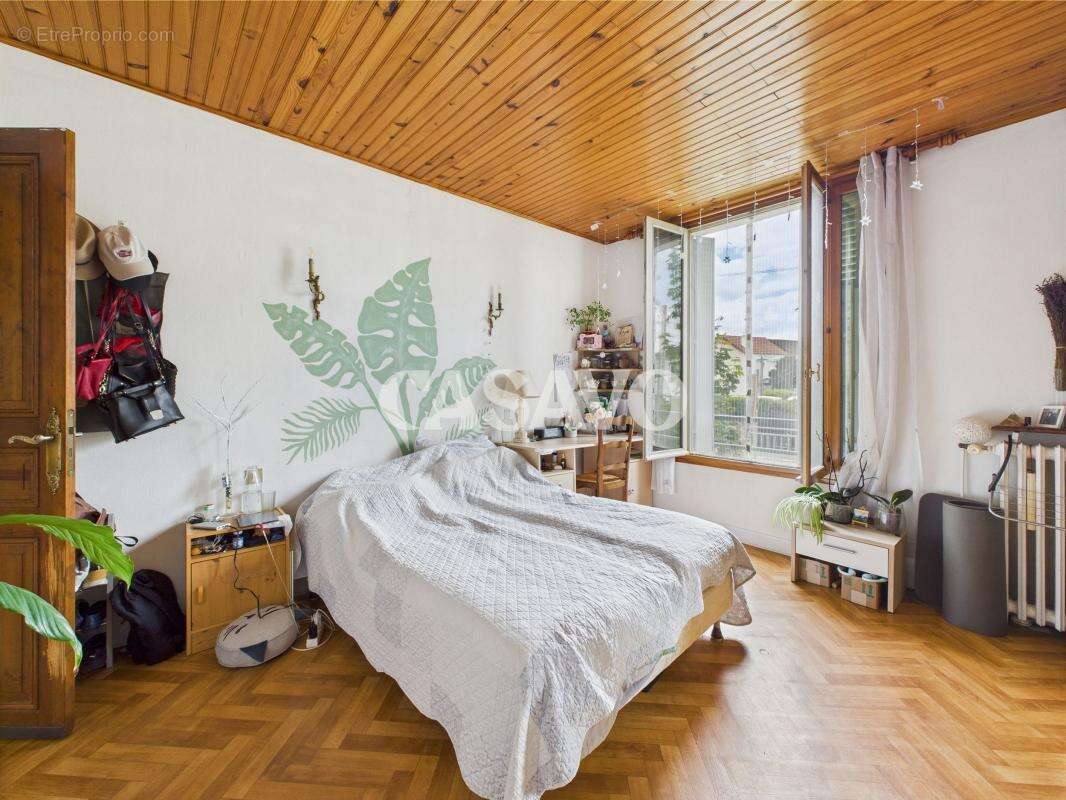 Maison à LIVRY-GARGAN