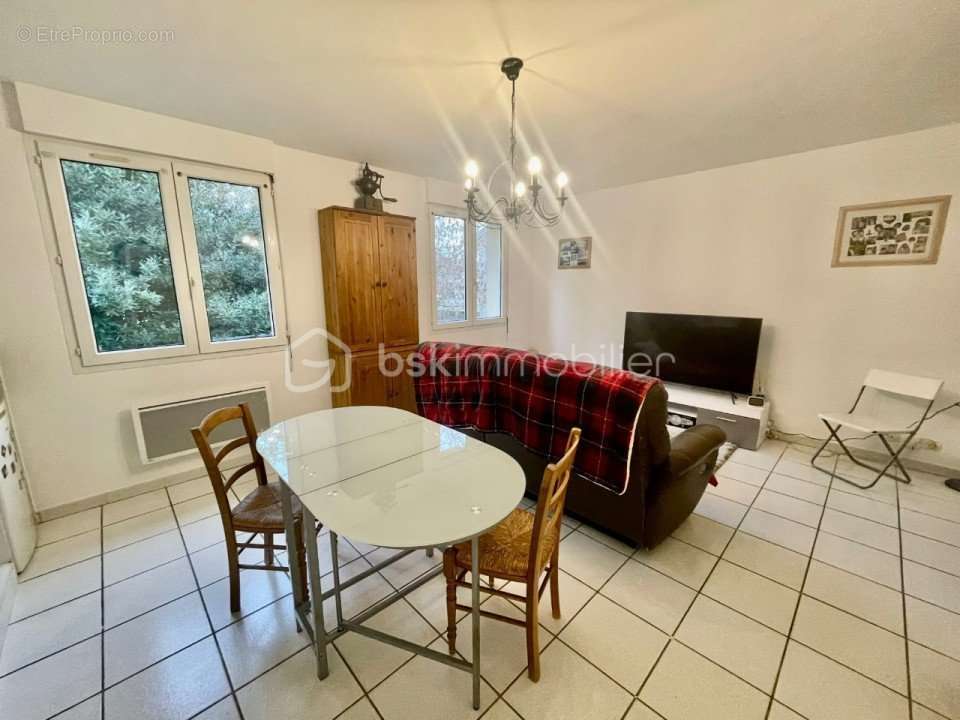 Maison à LA VILLE-DU-BOIS