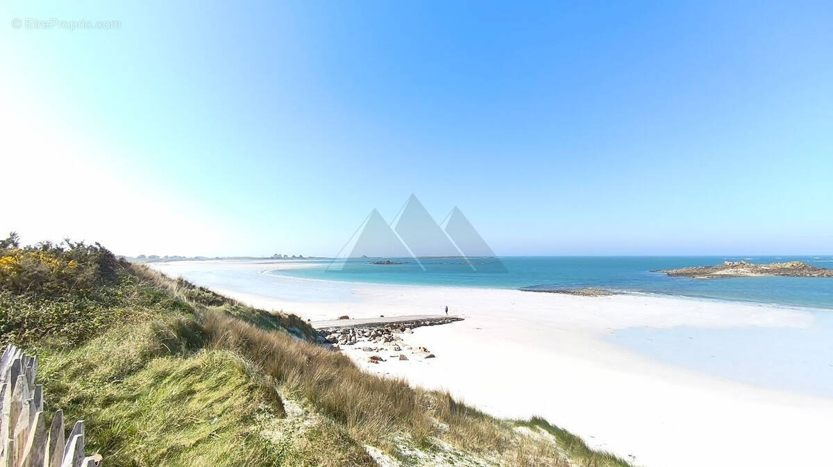 Maison à LAMPAUL-PLOUDALMEZEAU