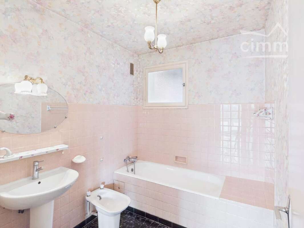 Appartement à MEYLAN