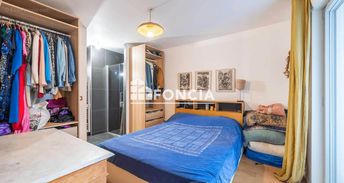 Appartement à PARIS-19E