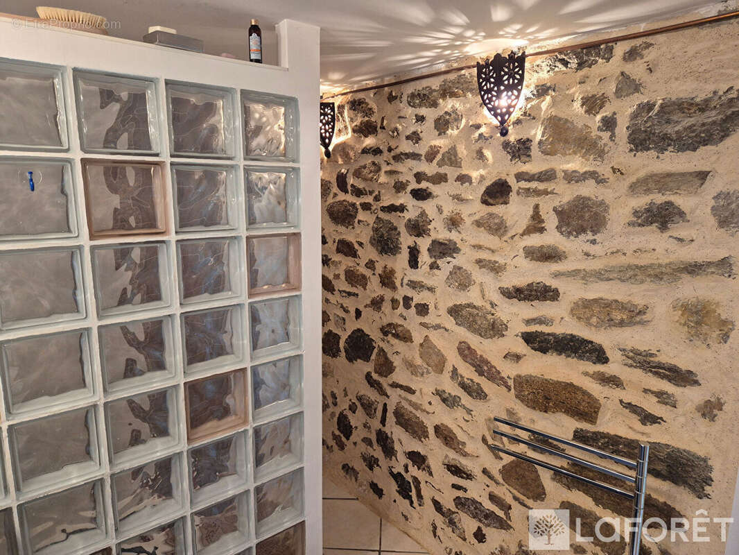 Maison Escaro avec jardin et dépendance - photo 10