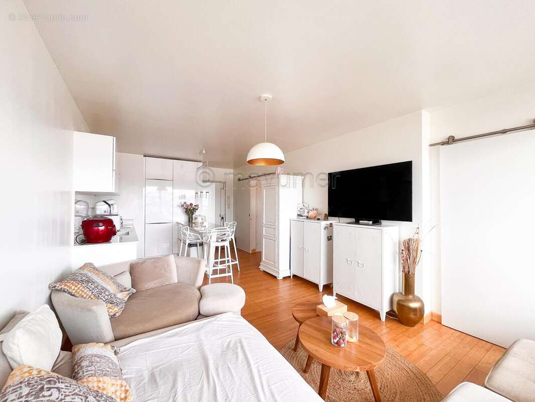 Appartement T2 Grand Pavois avec balcon et piscine Carré d\'OR  13008 Marseille n°10 - Appartement à MARSEILLE-8E