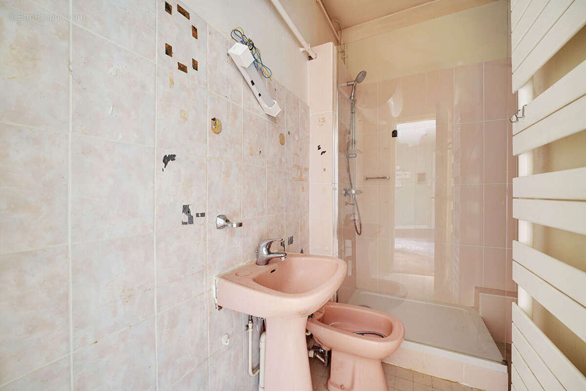 Appartement à PARIS-10E