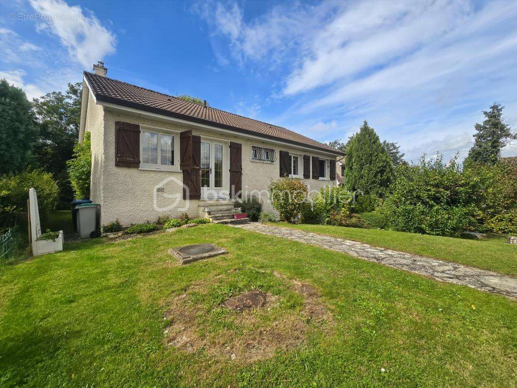 Maison à DAMMARTIN-EN-GOELE