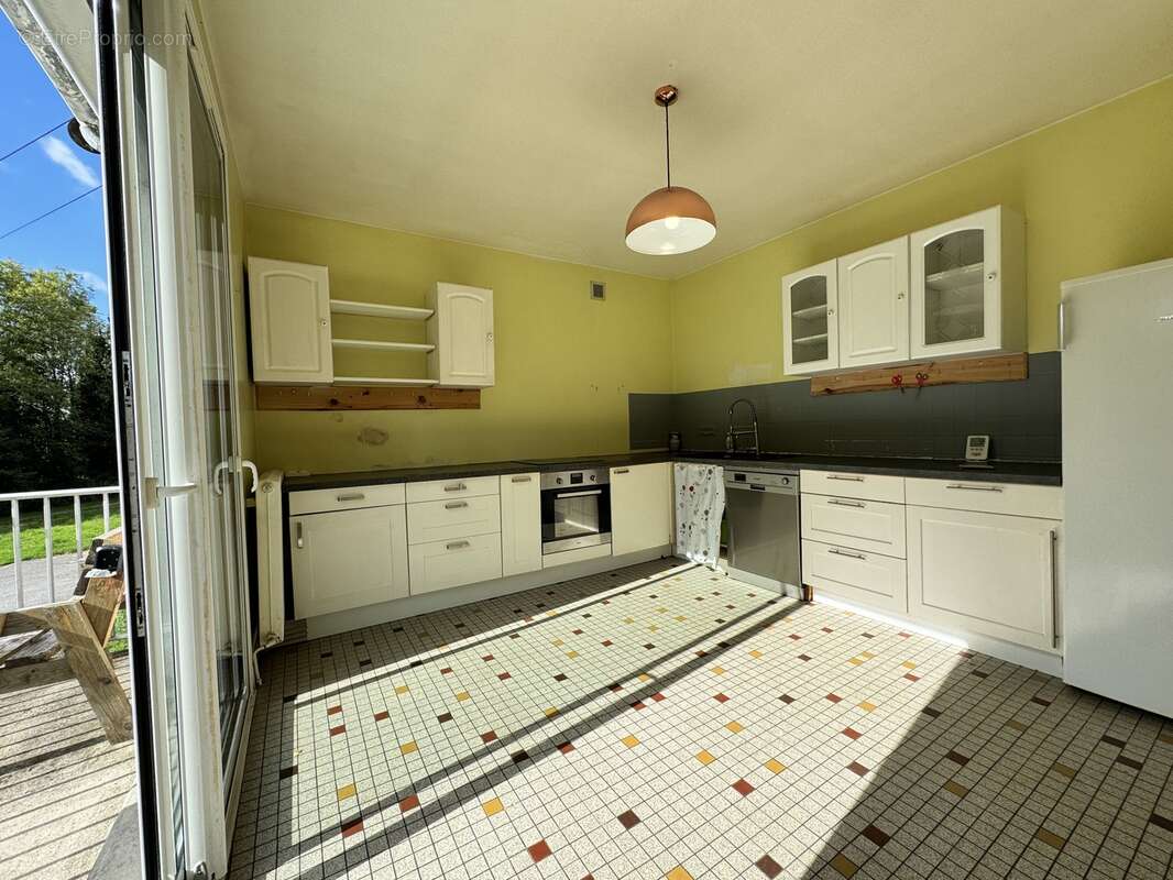 Maison à EYMOUTIERS