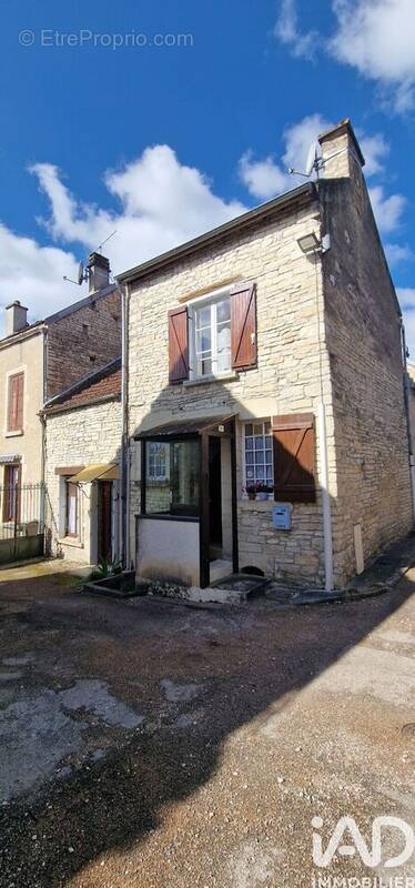 Photo 1 - Maison à ANCY-LE-FRANC