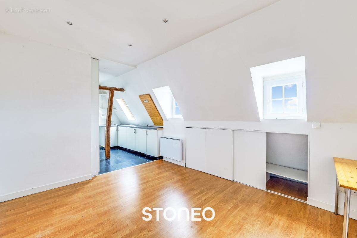 Appartement à PARIS-7E