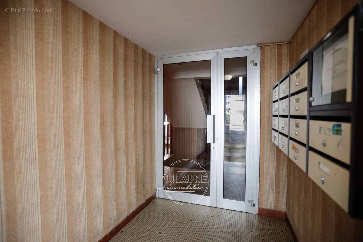 Appartement T5   Secteur Renoir   Un bien aux multiples possibilités ! - photo 30